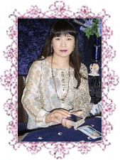 月ノ宮沙季先生