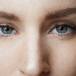 雌雄眼とは？スピリチュアル的に左右の目の大きさが違う人の特徴を解説！