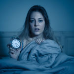 夜中に目が覚めるのは何かスピリチュアル的な意味があるの？