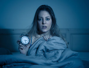 夜中に目が覚めるのは何かスピリチュアル的な意味があるの？