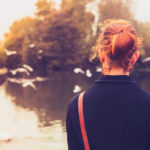 誰とも関わりたくない…その理由や対処法をご紹介！