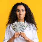 臨時収入が入った時のスピリチュアルな意味とは？